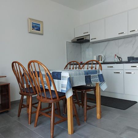 Apartmani Mare Novi Vinodolski Exteriör bild